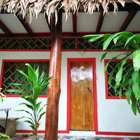 Talamanca Cabins Cahuita Exteriör bild