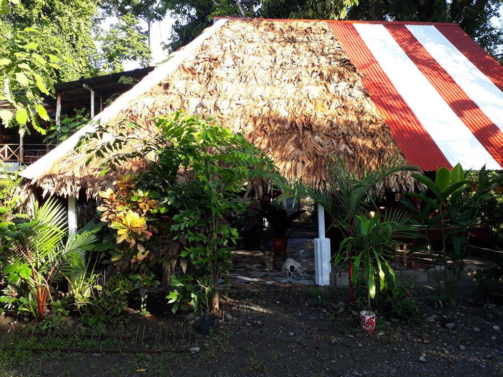 Talamanca Cabins Cahuita Exteriör bild